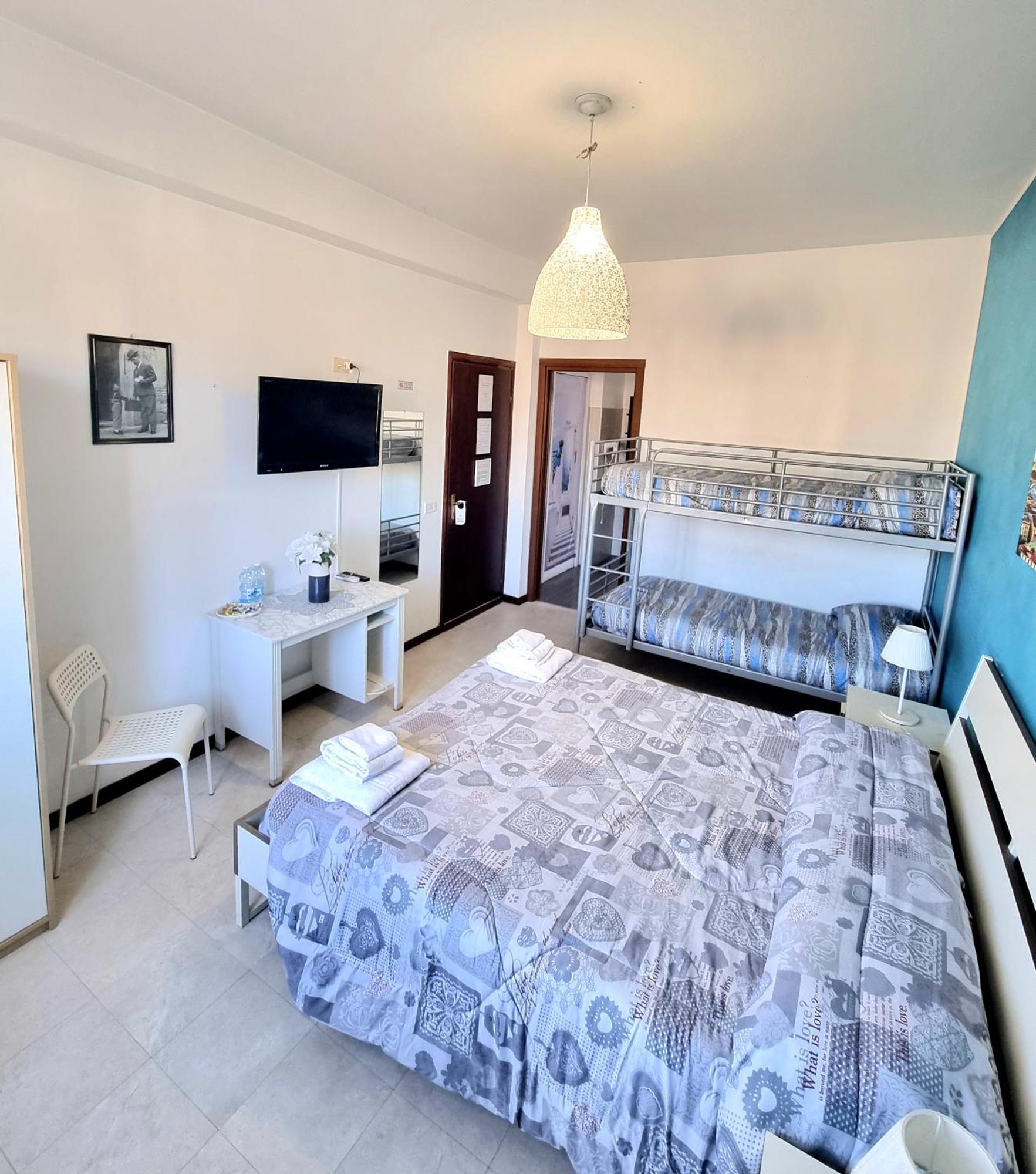 B&B Italo House Opera Cameră foto